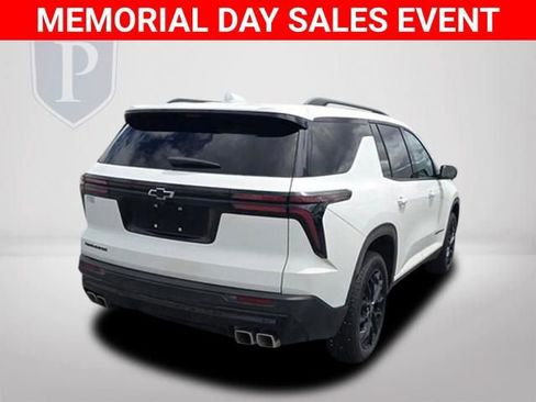 New 2026 Chevrolet Traverse LT w/ Midnight/Sport Edition FWD image 7