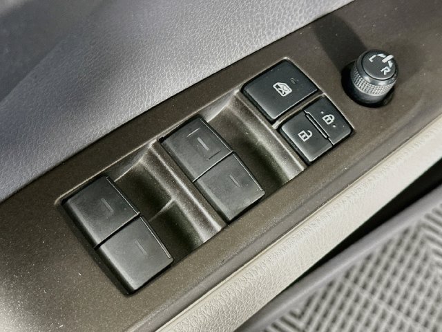 Certified 2022 Toyota Camry LE FWD image 19