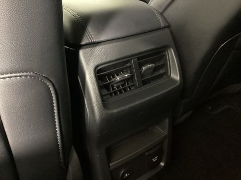 Used 2024 Ford Edge SEL w/ Convenience Package AWD/4WD image 17