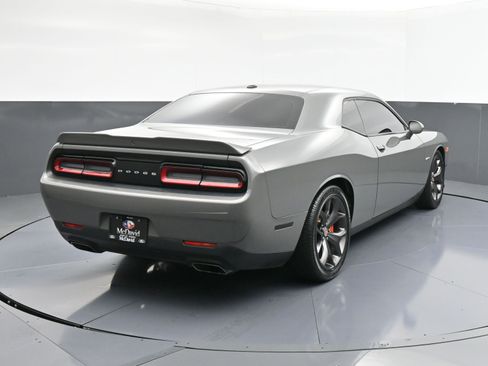 Used 2019 Dodge Challenger R/T image 8