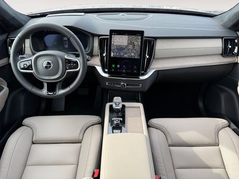 New 2026 Volvo XC90 B6 Ultra w/ Lounge Package image 9