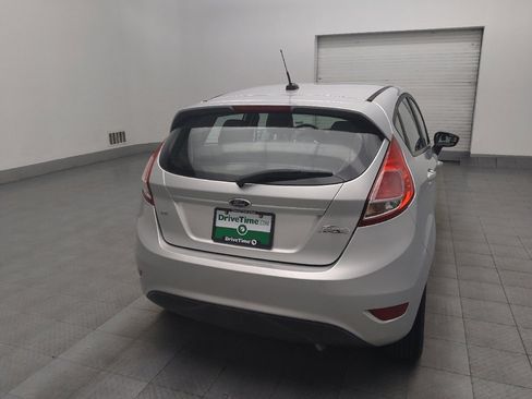 Used 2016 Ford Fiesta SE image 7