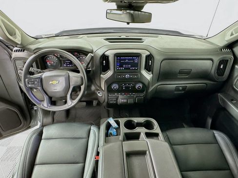 Used 2025 Chevrolet Silverado 1500 Custom RWD image 3