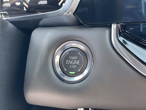 New 2026 GMC Canyon Elevation w/ Convenience Package RWD image 19