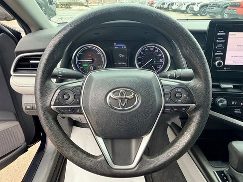 Used 2022 Toyota Camry LE image 14