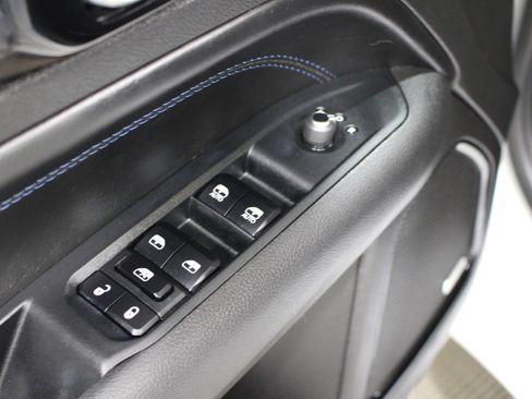 Used 2025 Jeep Compass Limited w/ High Altitude Package image 7