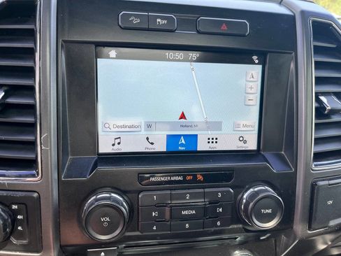 Used 2017 Ford F150 XLT w/ Equipment Group 302A Luxury AWD/4WD image 11