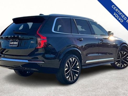 Certified 2025 Volvo XC90 B6 Plus image 2