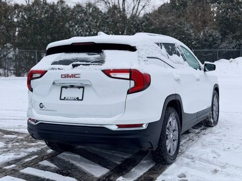 Certified 2024 GMC Terrain SLT w/ LPO, Floor Liner Package image 4