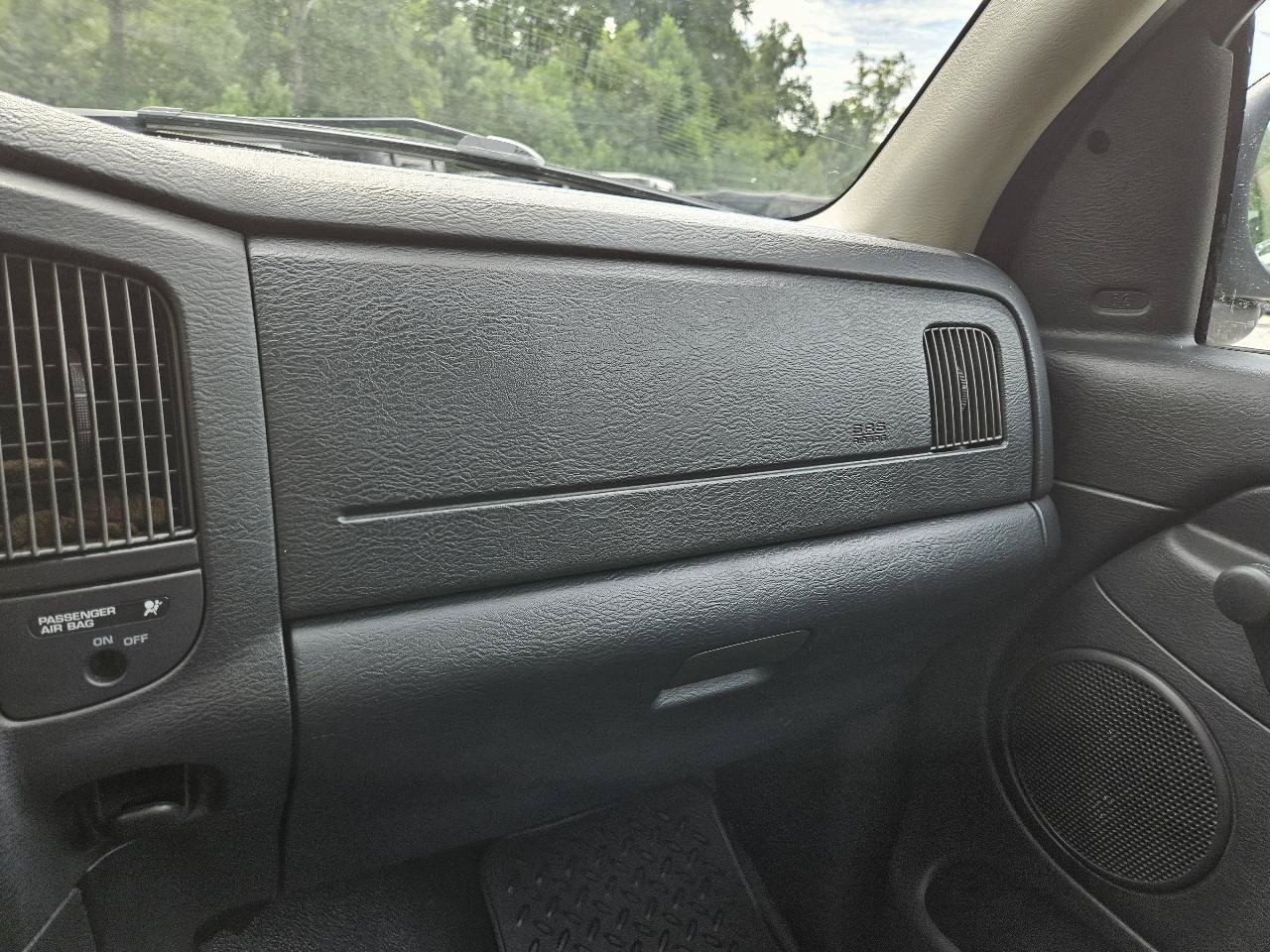 Used 2004 Dodge Ram 1500 Truck ST w/ ST Value Group RWD image 13