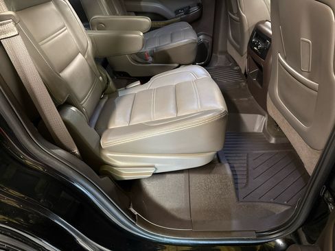 Used 2016 GMC Yukon Denali w/ Open Road Package image 29