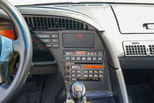 Used 1990 Chevrolet Corvette ZR-1 RWD image 46