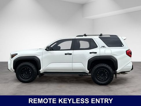 Used 2025 Toyota 4Runner TRD Off-Road AWD/4WD image 3