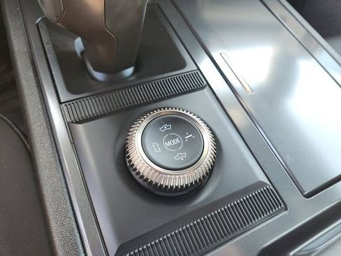 Used 2025 GMC Hummer EV 2X image 28