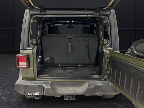 Used 2021 Jeep Wrangler Willys image 13