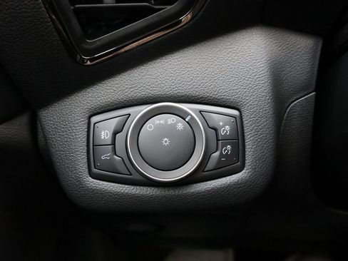 Used 2018 Ford Escape SEL image 32