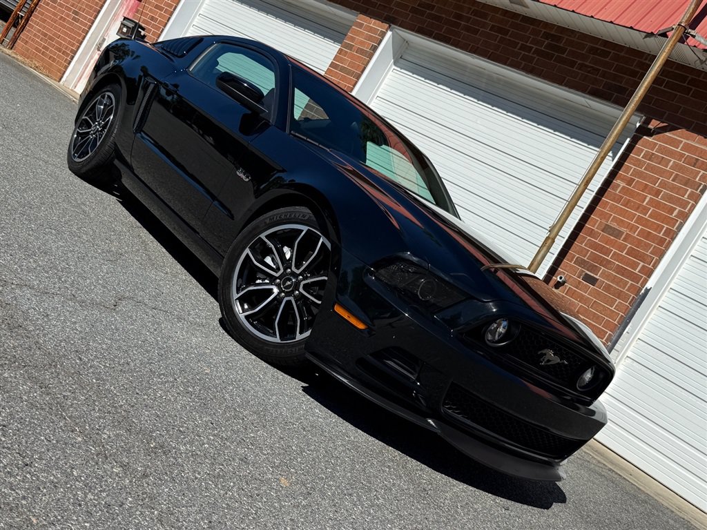 Used 2014 Ford Mustang GT w/ FP8 Appearance Package RWD image 25