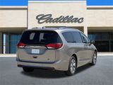Used 2018 Chrysler Pacifica Limited w/ Advanced Safetytec Group image 3