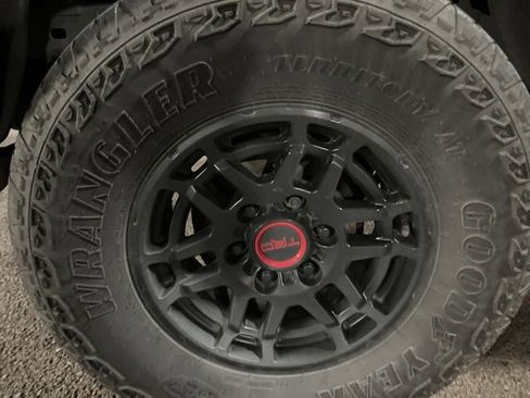 Used 2023 Toyota Tacoma TRD Pro image 10