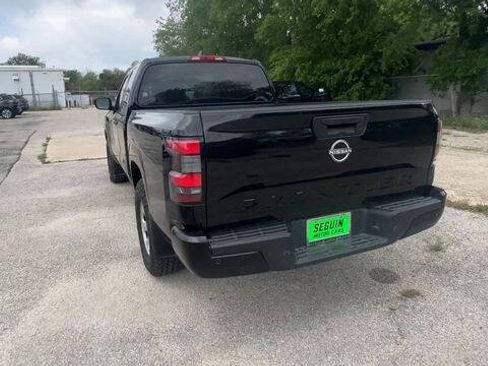 Used 2022 Nissan Frontier S w/ Technology Package RWD image 7