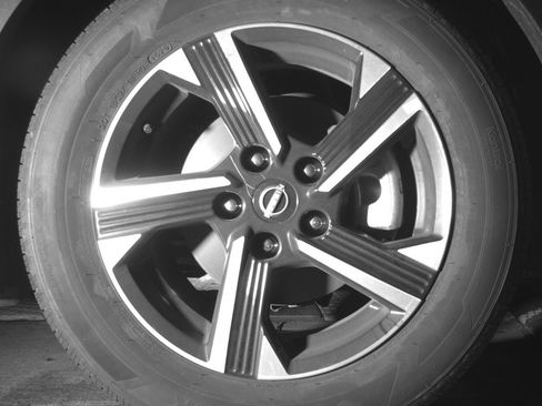Used 2025 Nissan Sentra SV FWD image 13
