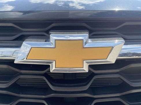 Used 2025 Chevrolet Trax LT w/ Driver Confidence Package FWD image 29
