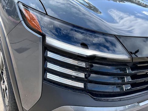 New 2026 Nissan Kicks SV image 17