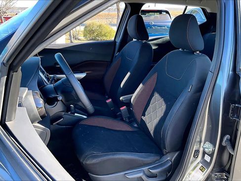 Used 2020 Nissan Kicks SR image 7