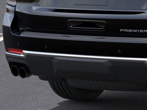 New 2026 Chevrolet Suburban Premier w/ Sun And Tow Package AWD/4WD image 14