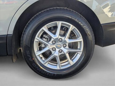 Used 2024 Chevrolet Equinox LT image 23