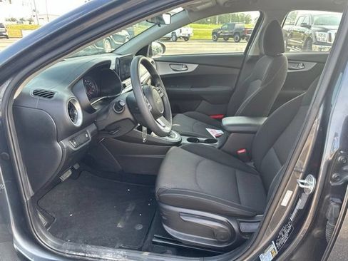 Used 2023 Kia Forte LXS FWD image 13