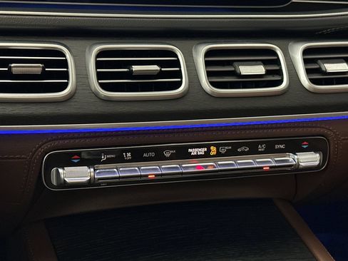 Used 2024 Mercedes-Benz GLE 350 4MATIC image 26