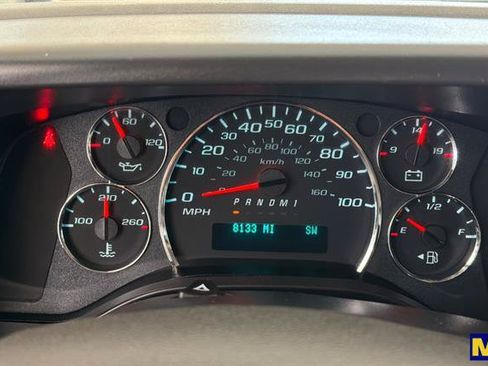 Used 2025 Chevrolet Express 2500 LT w/ LT Preferred Equipment Group RWD image 32