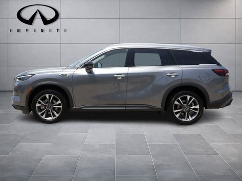 Certified 2025 INFINITI QX60 Luxe w/ Vision Package FWD image 4