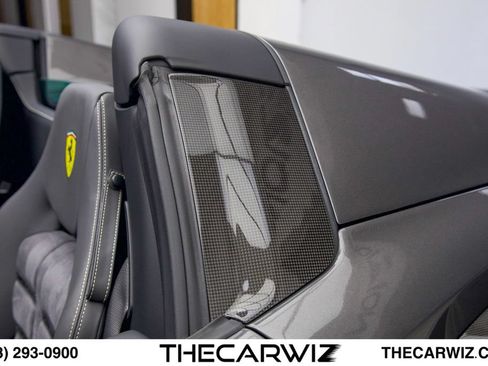 Used 2022 Ferrari F8 Tributo RWD image 18