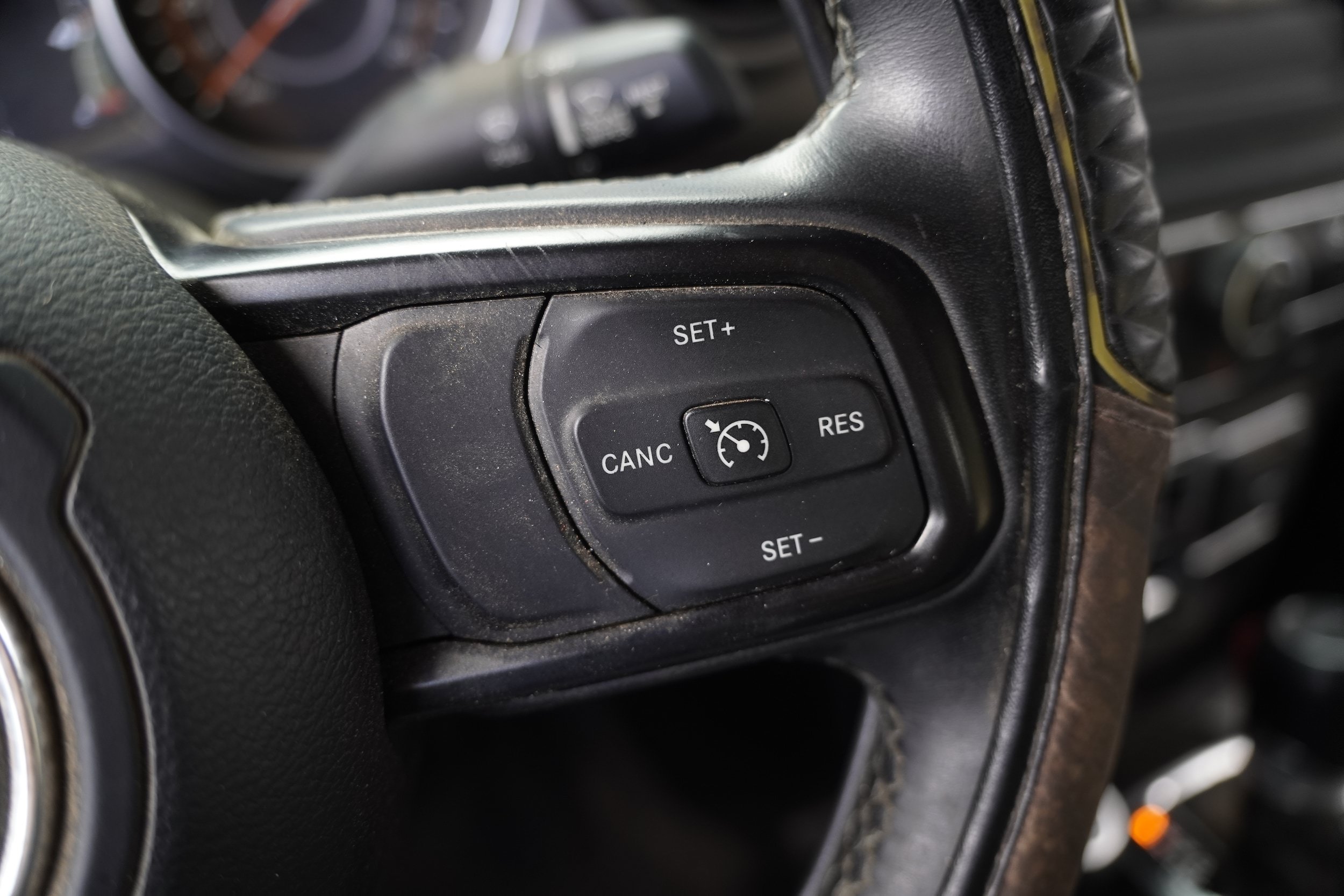 Used 2020 Jeep Gladiator Sport w/ Quick Order Package 24S AWD/4WD image 19