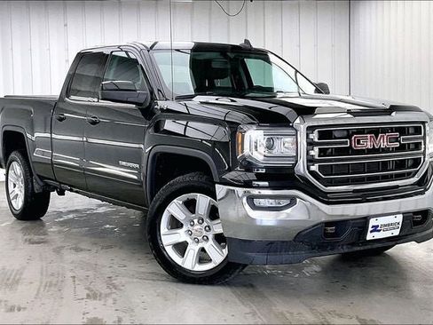 Used 2016 GMC Sierra 1500 SLE w/ SLE Value Package AWD/4WD image 1