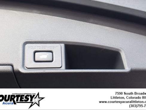 Certified 2025 Acura RDX SH-AWD image 30