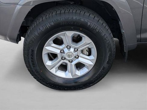 Used 2023 Toyota 4Runner SR5 Premium AWD/4WD image 15