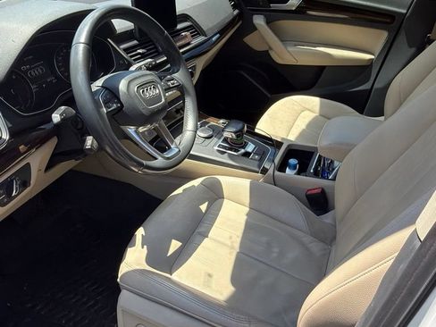 Used 2019 Audi Q5 2.0T Premium w/ Convenience Package AWD/4WD image 11