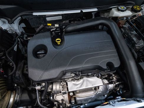 Used 2023 GMC Terrain Denali w/ Denali Premium Package image 13