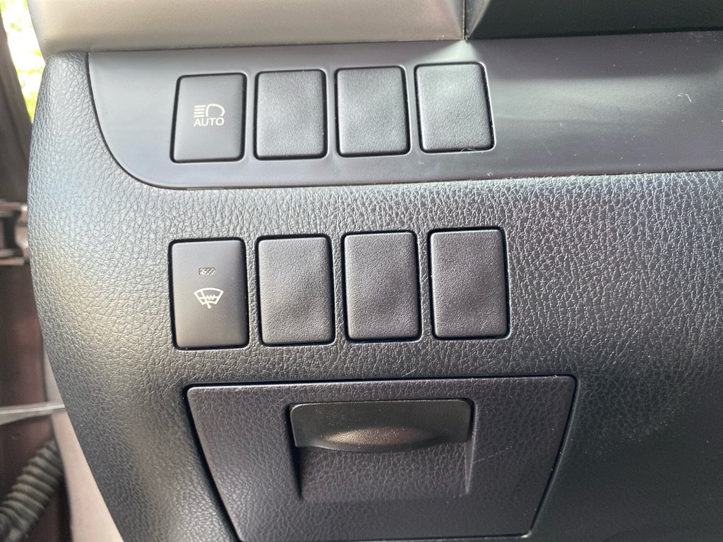Used 2019 Toyota Highlander LE AWD/4WD image 15