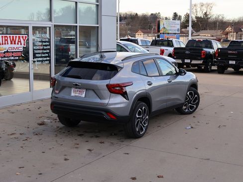 New 2026 Chevrolet Trax RS w/ Sunroof Package image 39