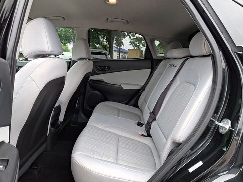 Used 2023 Hyundai Kona SEL w/ Cargo Package FWD image 11