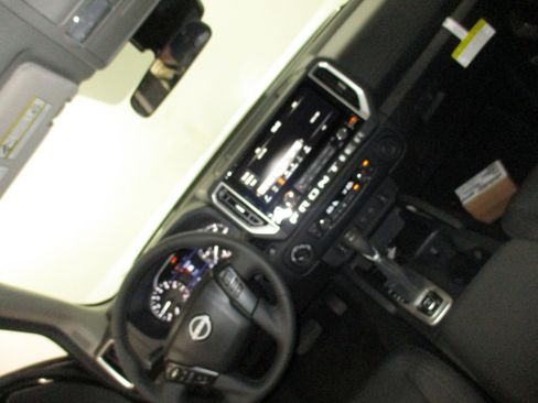 New 2026 Nissan Frontier SV w/ SV Convenience Package AWD/4WD image 19