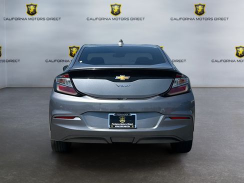 Used 2018 Chevrolet Volt LT w/ Comfort Package FWD image 4