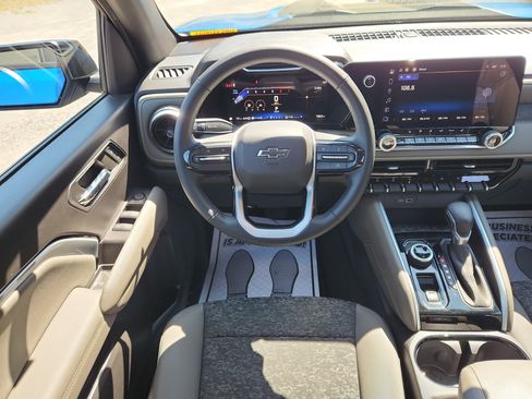 Used 2024 Chevrolet Colorado ZR2 image 34