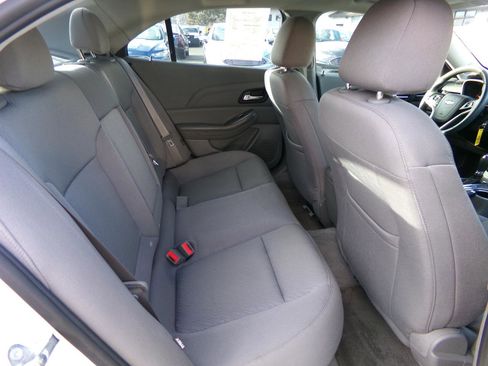 Used 2015 Chevrolet Malibu LS image 18