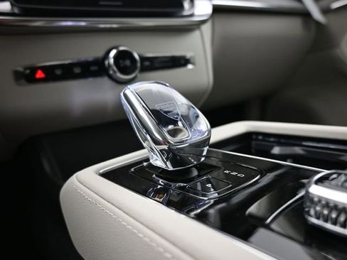 New 2026 Volvo XC90 B6 Ultra w/ Protection Package image 12