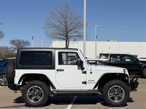 Used 2014 Jeep Wrangler Sport image 3